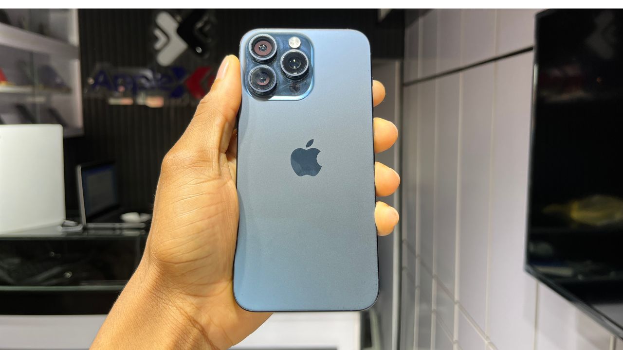 Apple iPhone 15 Pro Max gallery 1