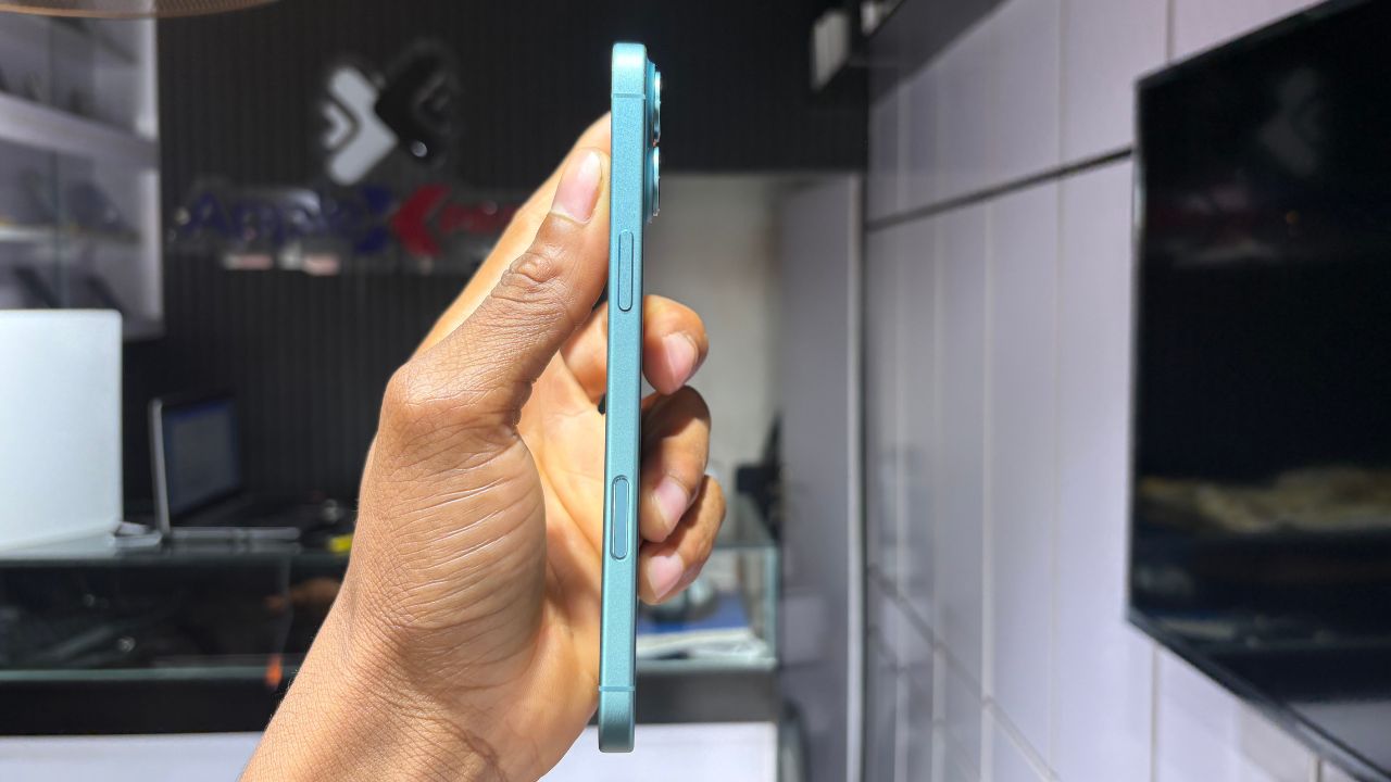 Apple iPhone 16 Plus gallery 3